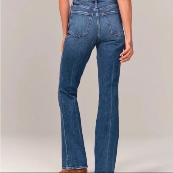 Abercrombie & Fitch 70s Ultra High Rise Vintage Flare Jean - Picture 4 of 11